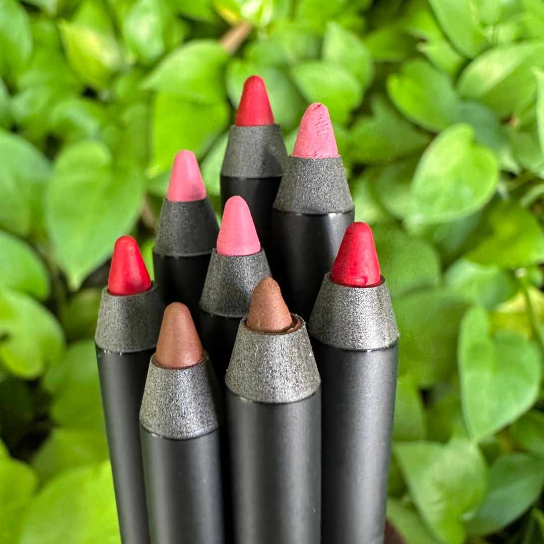 ultimate lip liner - "candy apple"